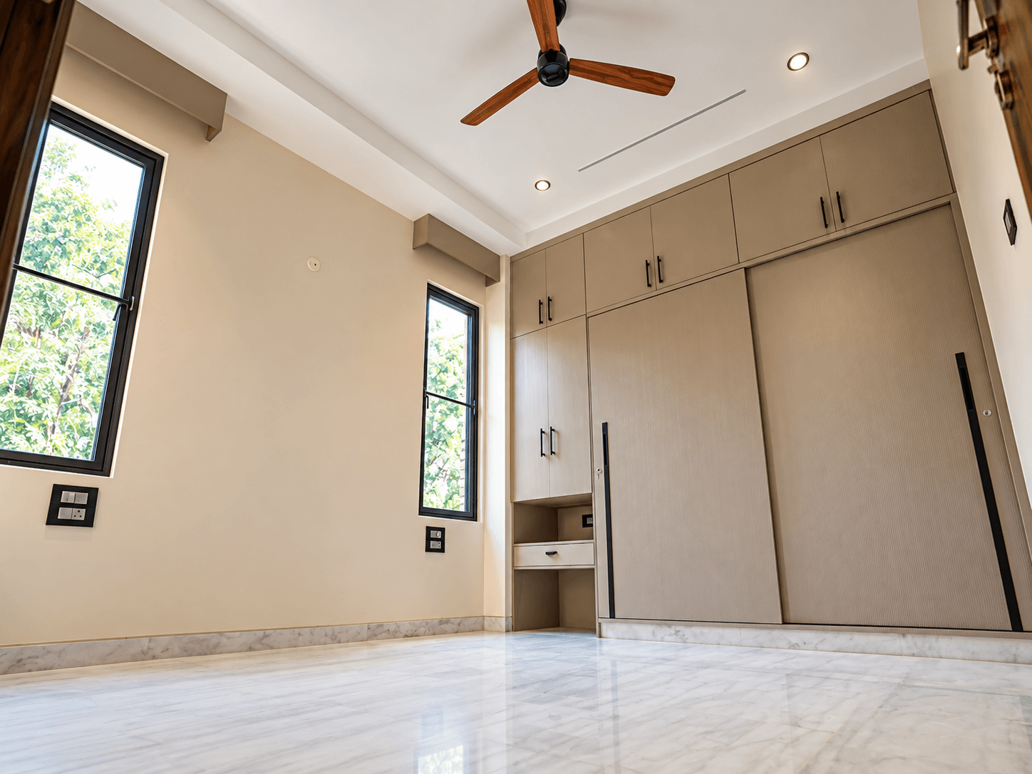Jia Sarai — exterior view