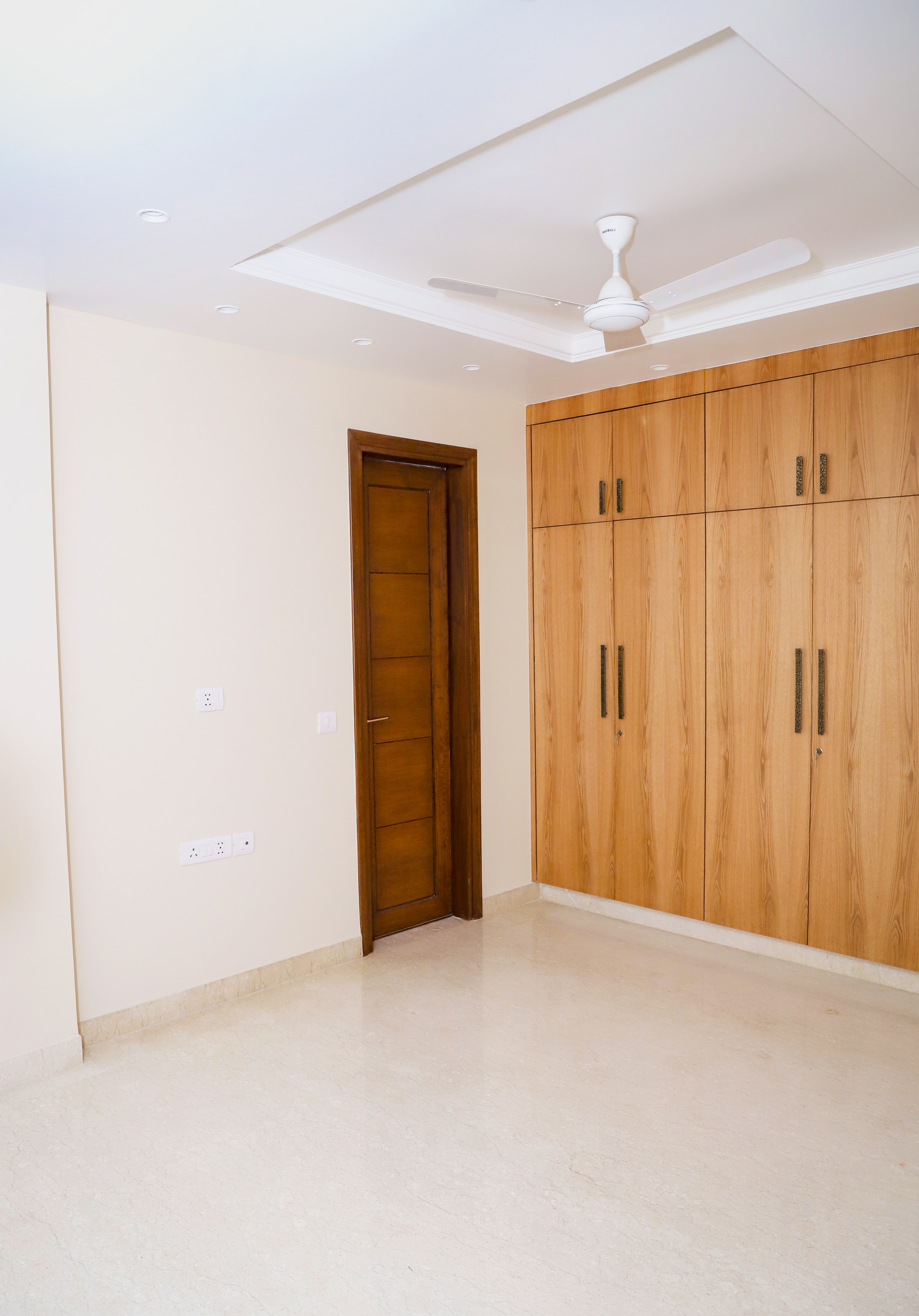 Lajpat — interior view
